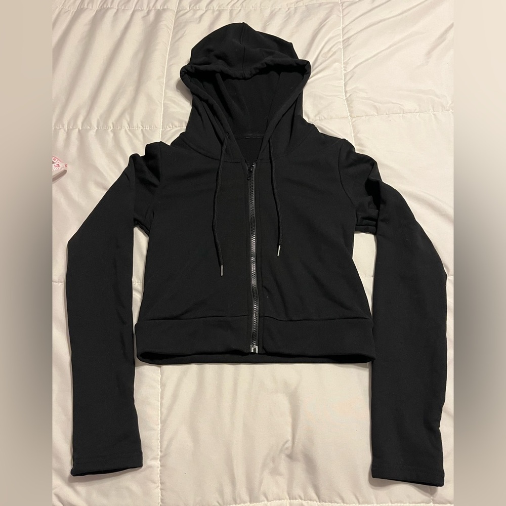 Black Cropped Zip Up sweatshirt